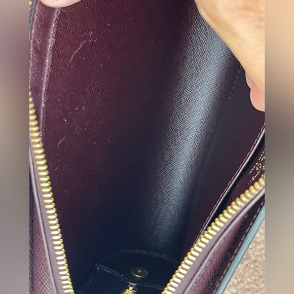 LOUIS VUITTON Taiga Baikal Clutch Bag - Picture 7 of 12